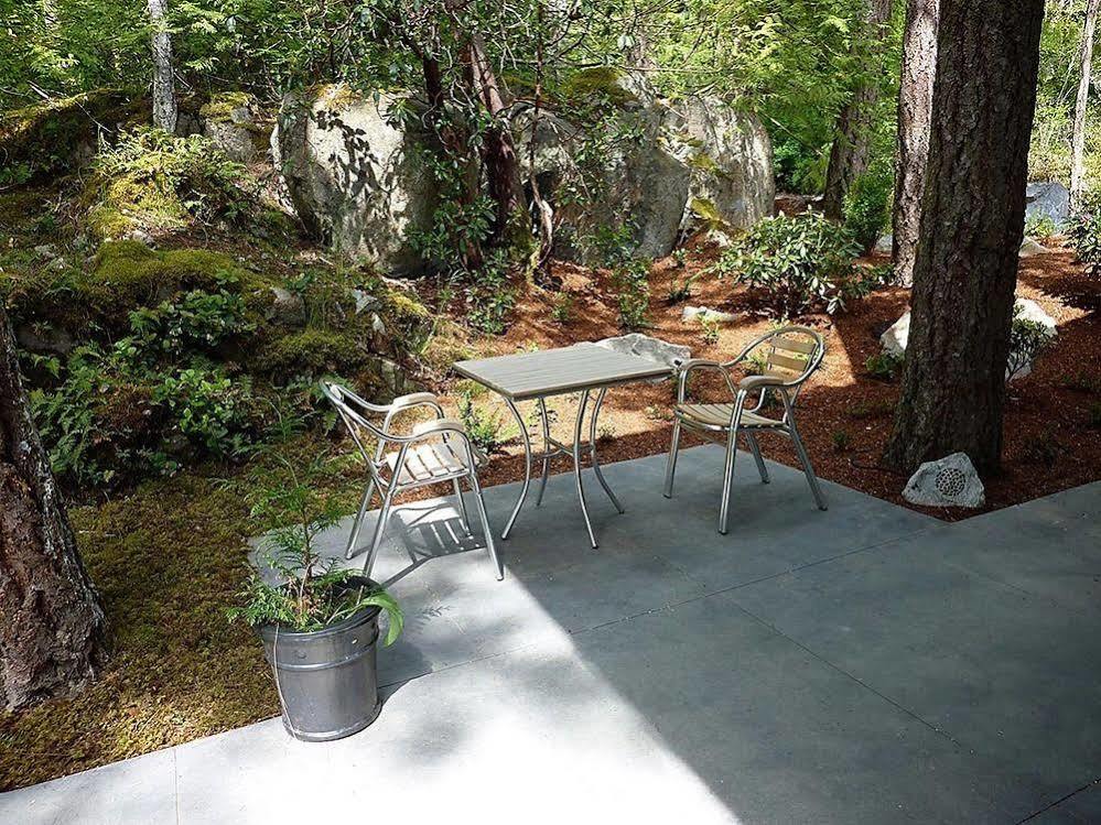 Pointhouse Suites On Sargeant Bay Halfmoon Bay Dış mekan fotoğraf