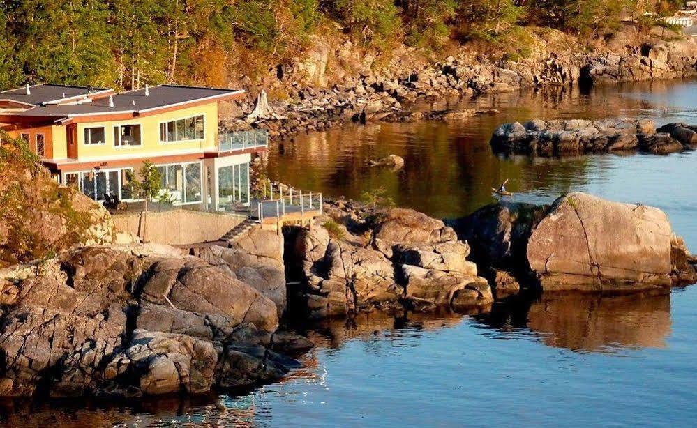 Pointhouse Suites On Sargeant Bay Halfmoon Bay Dış mekan fotoğraf